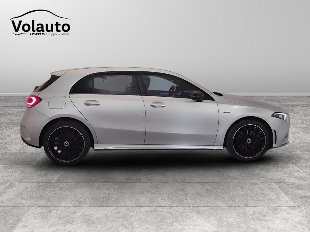 Mercedes-Benz Classe A - W177 2018 - A 250 e phev (eq-power) Premium auto