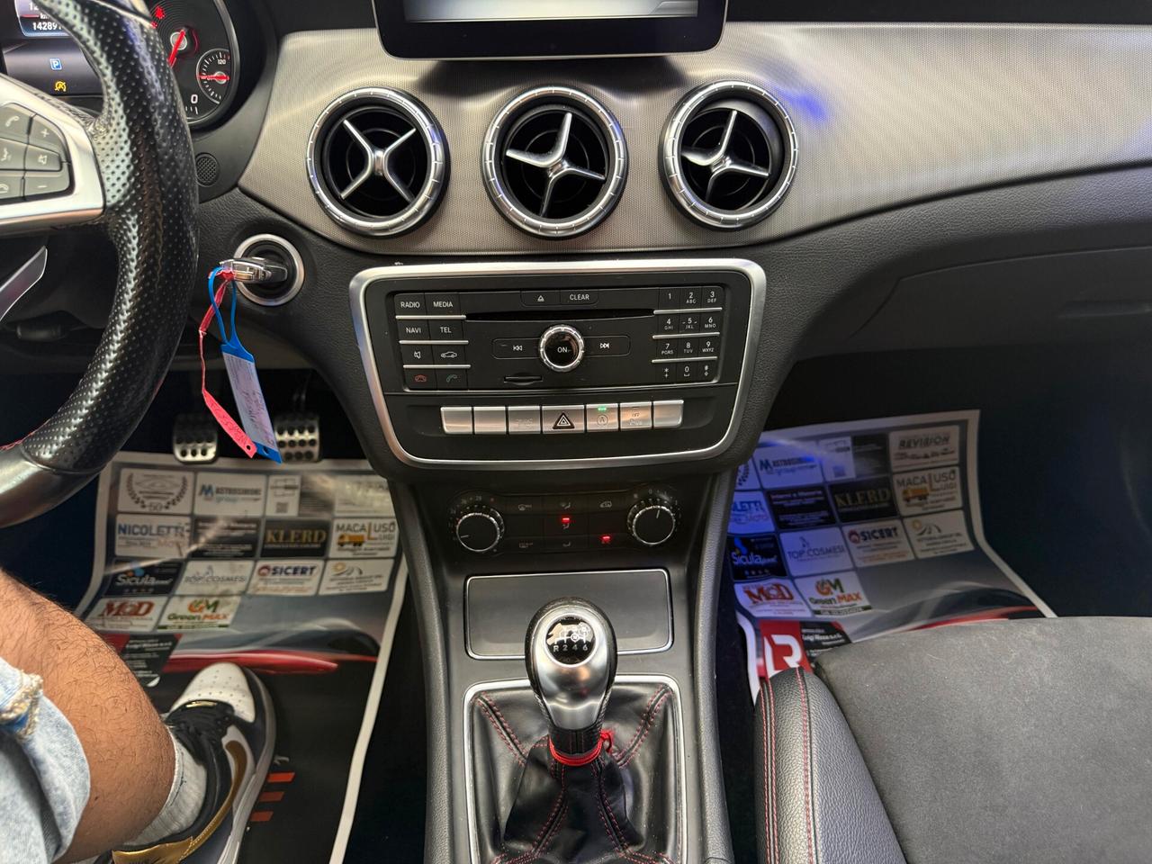 Mercedes-benz CLA 200 d Premium AMG