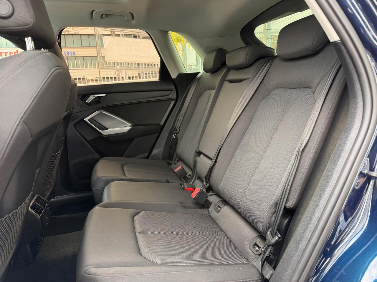 Audi Q3 35 TDI S tronic Business Advanced TETTO