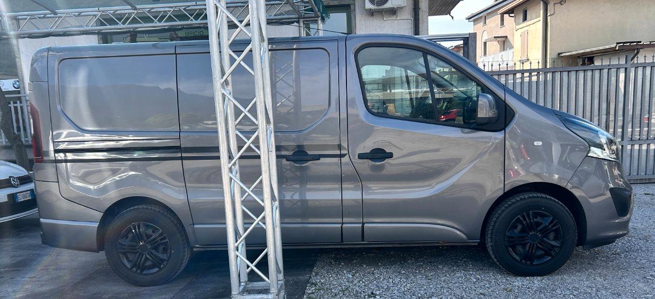 OPEL VIVARO FURGONE 3 POSTI