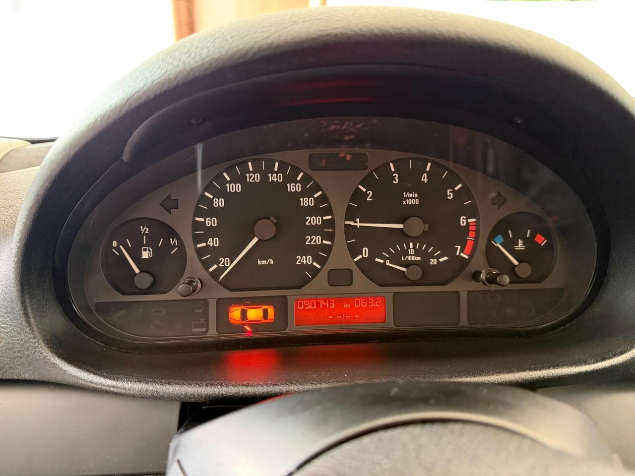 Bmw 318I 1999 cat 4 porte Eletta SOLI 90000KM