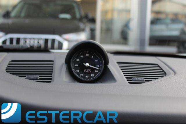 PORSCHE 911 992 Carrera