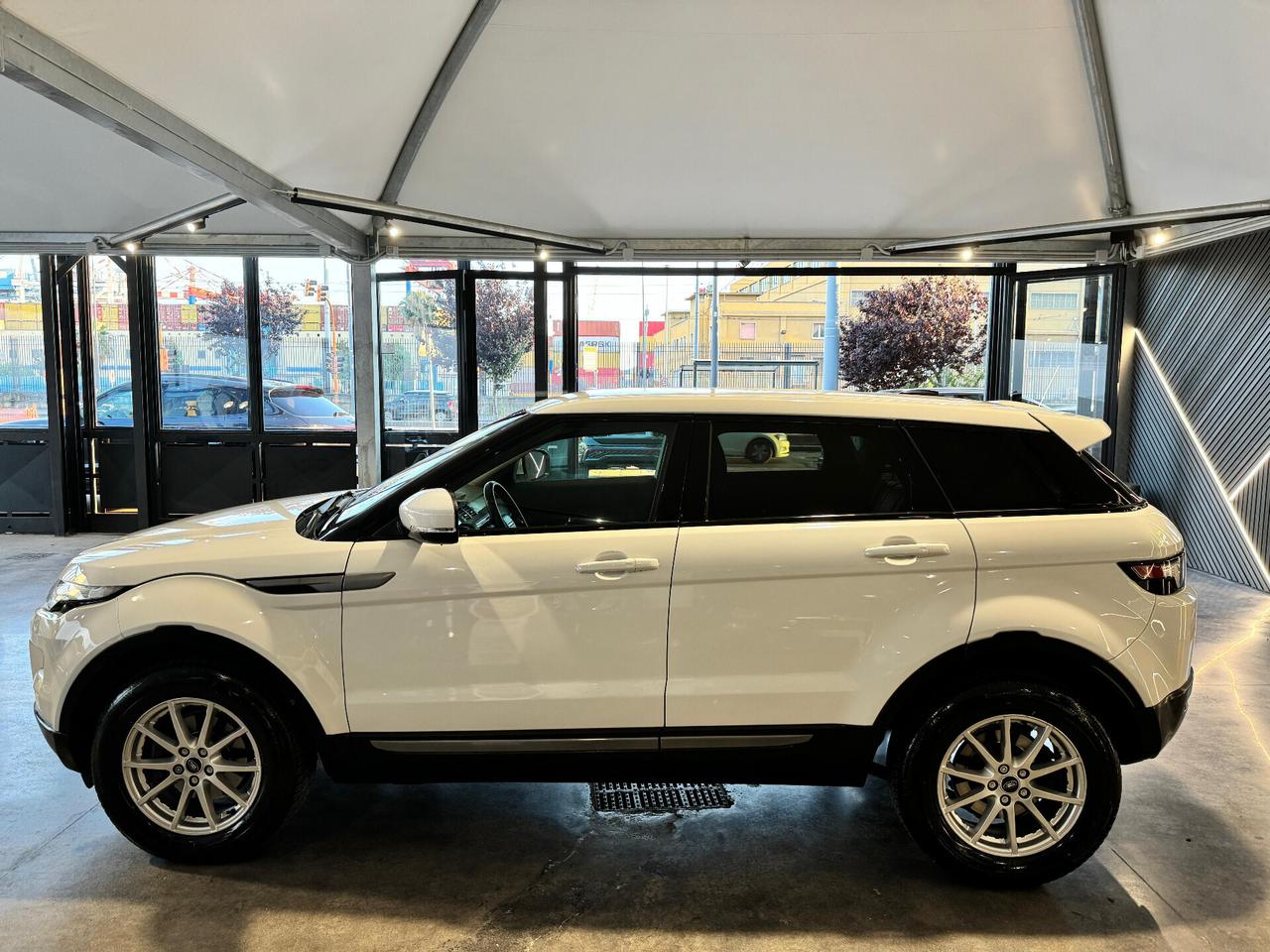 Land Rover Range Rover Evoque 5p 2.2 150cv 2013