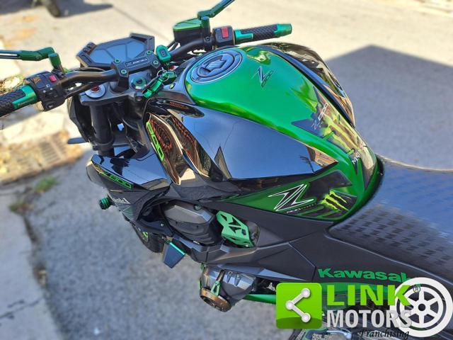 KAWASAKI Z 800 .