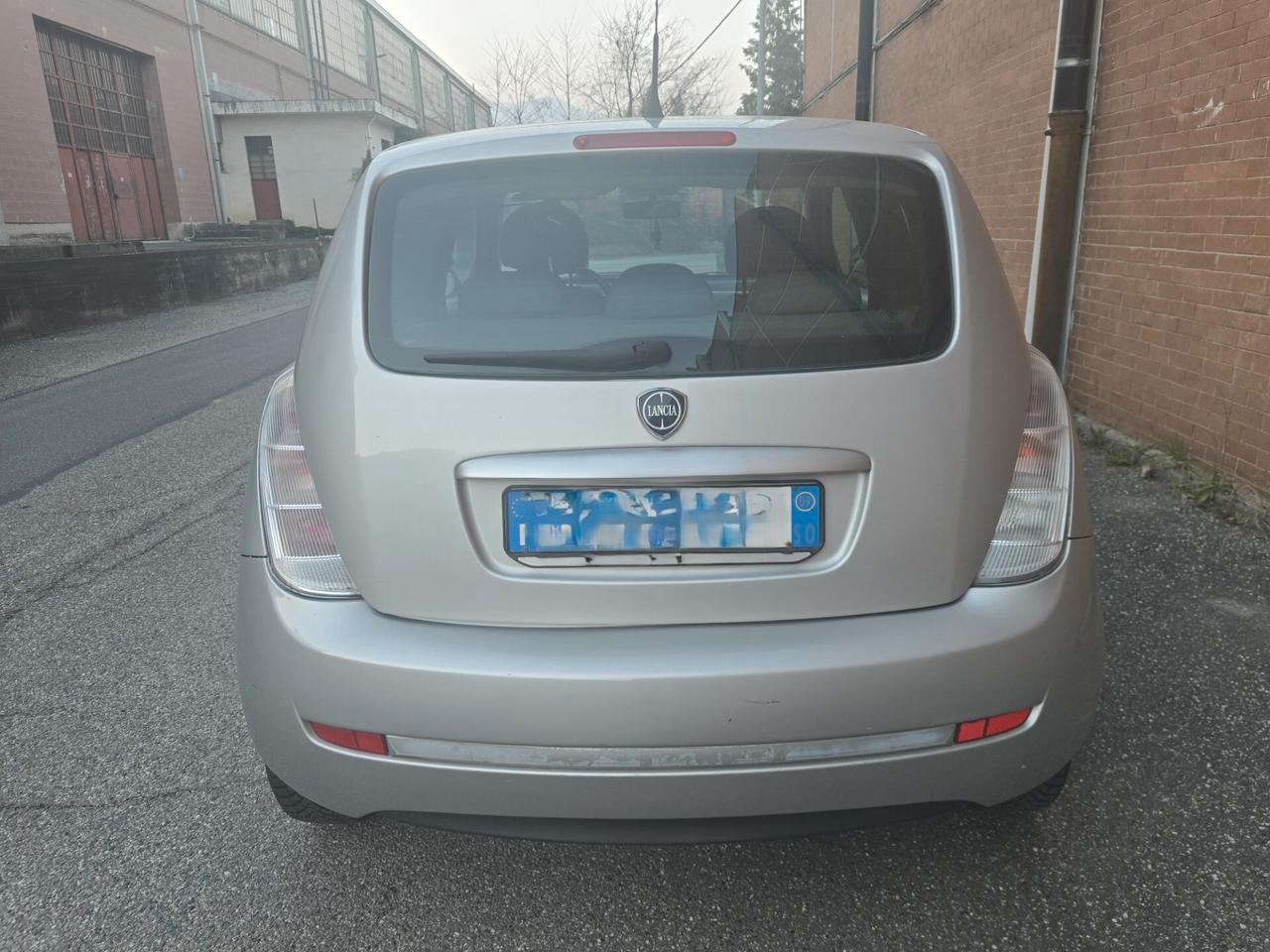 Lancia Ypsilon 1.2 Argento GPL!!!