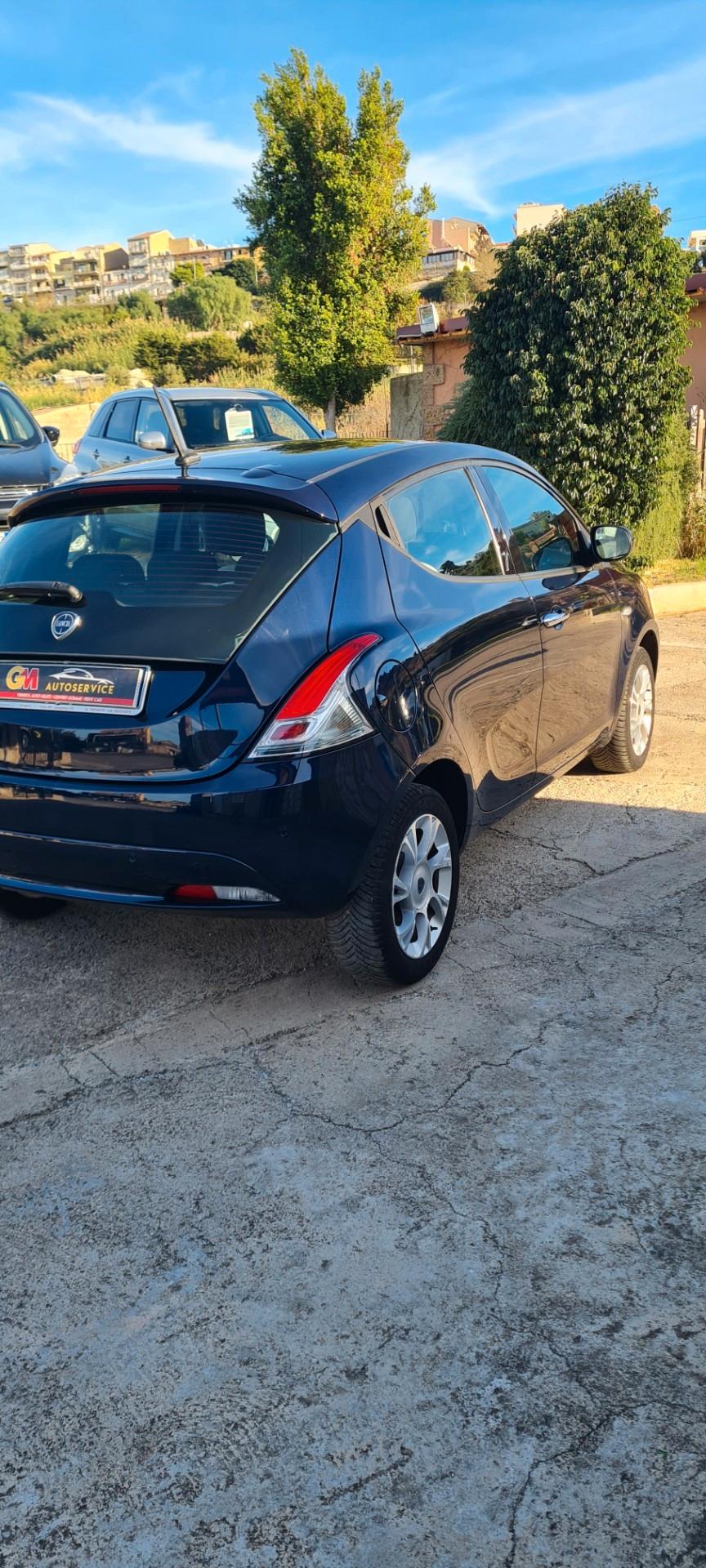 Lancia Ypsilon 1.2 69 CV 5 porte Platinum 80.000km 03/2016