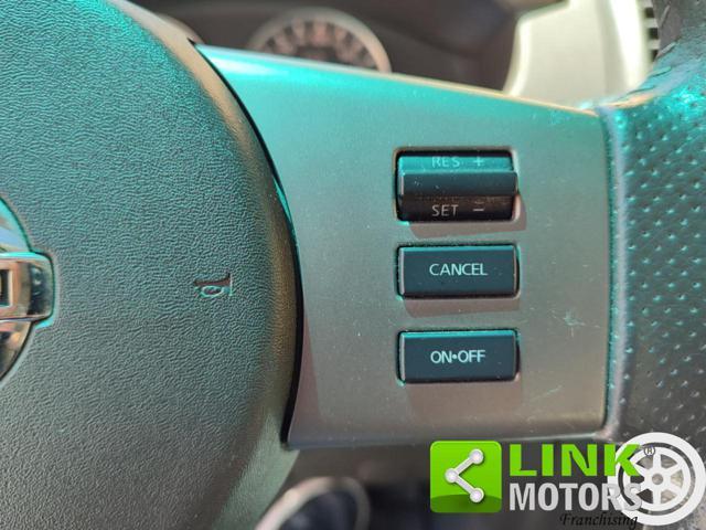 NISSAN Pathfinder 2.5 dCi LE Platinum