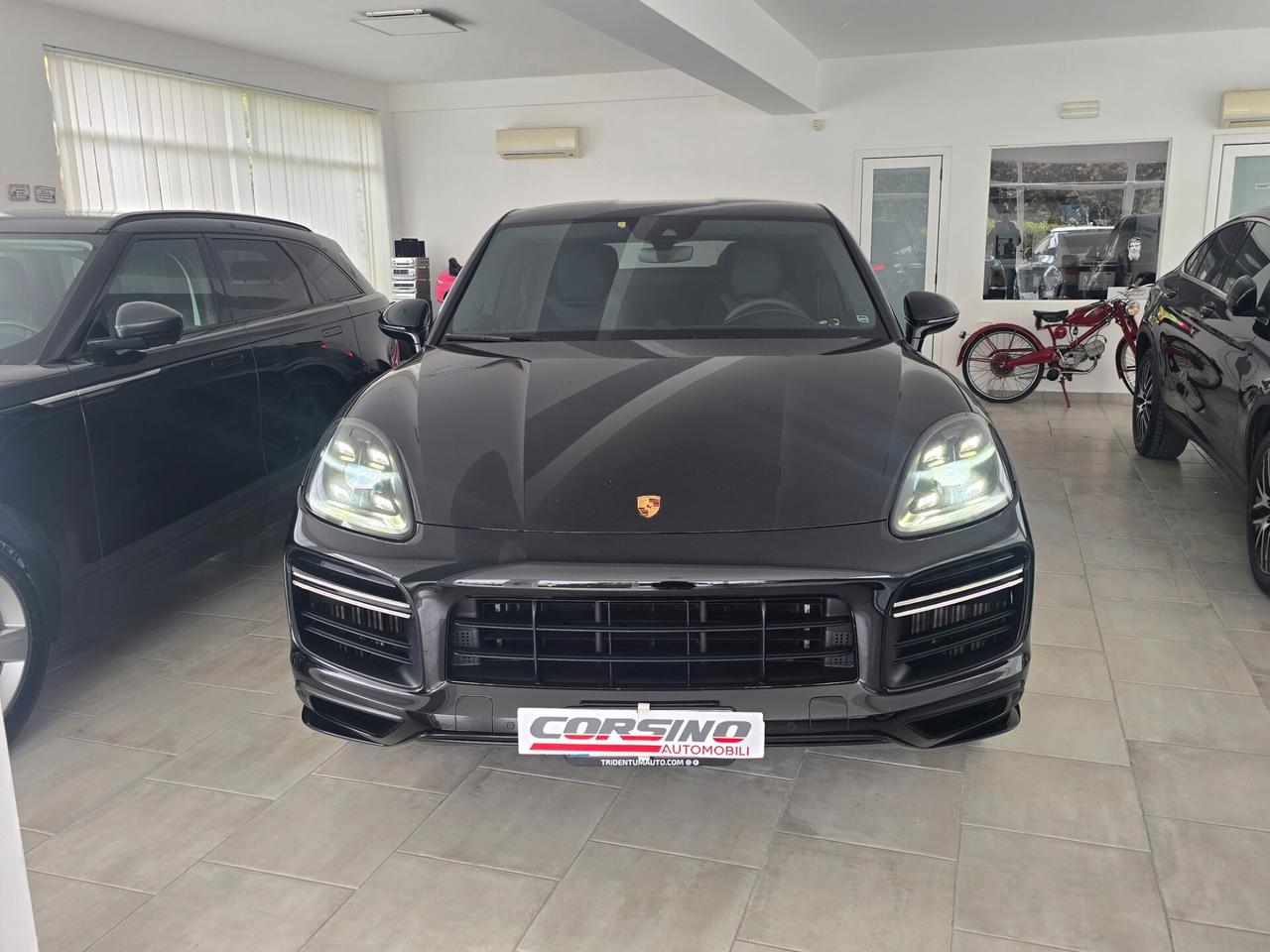 Porsche Cayenne Coupé 4.0 V8 Turbo 550 cv