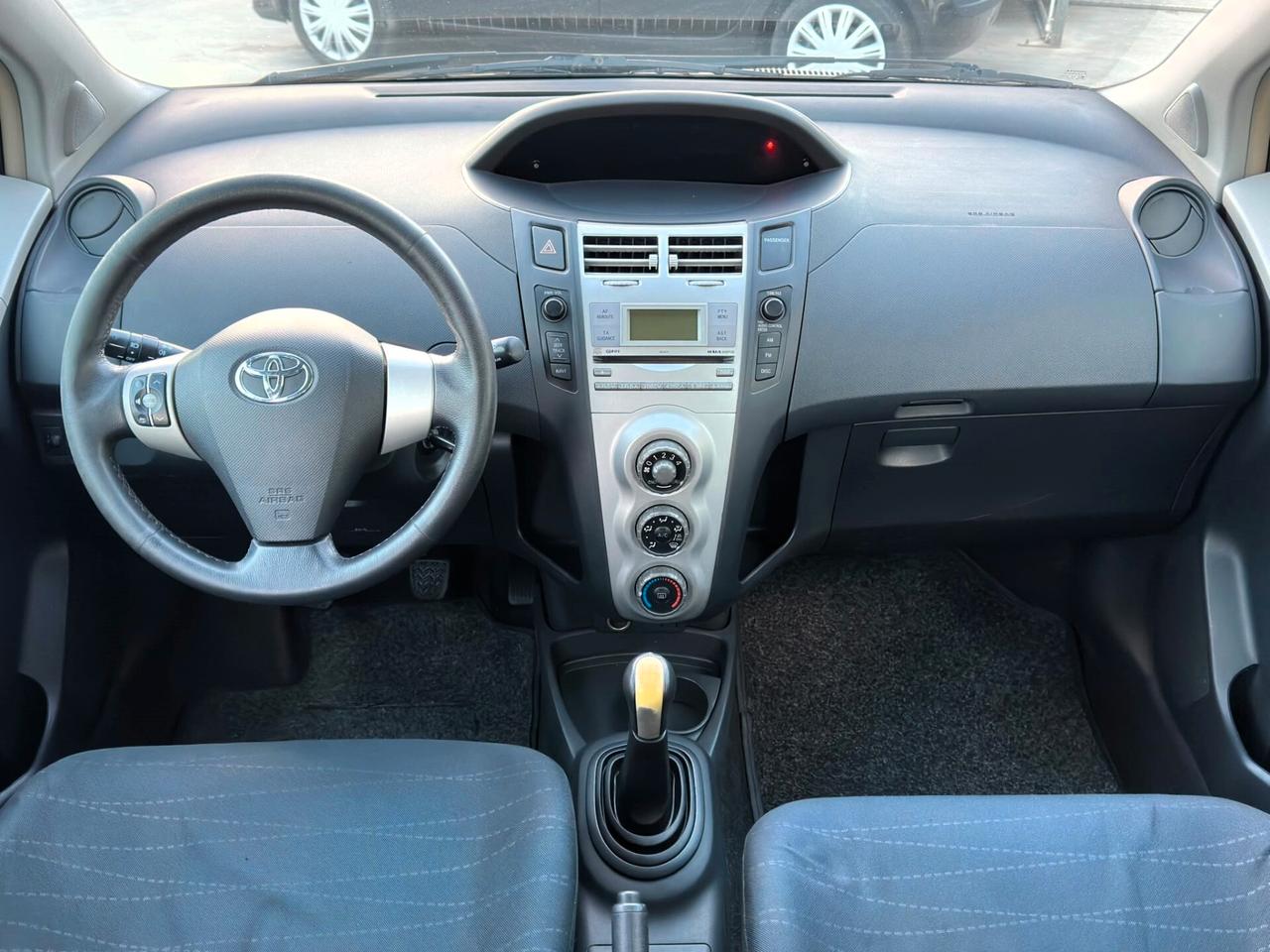 Toyota Yaris 1.4 D-4D 5 porte Sol