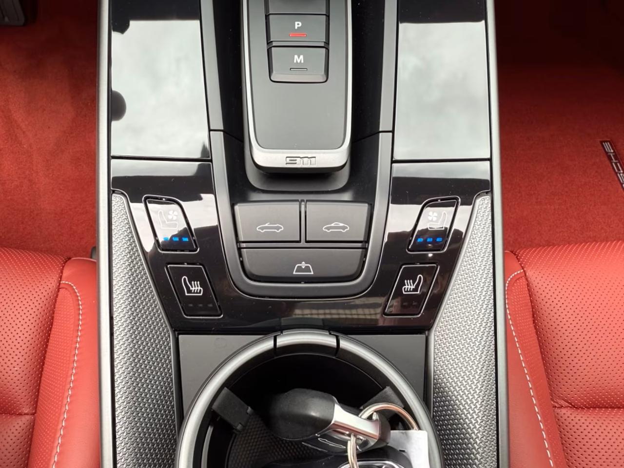 Porsche 911 Cabrio 3.0 Carrera 4 auto