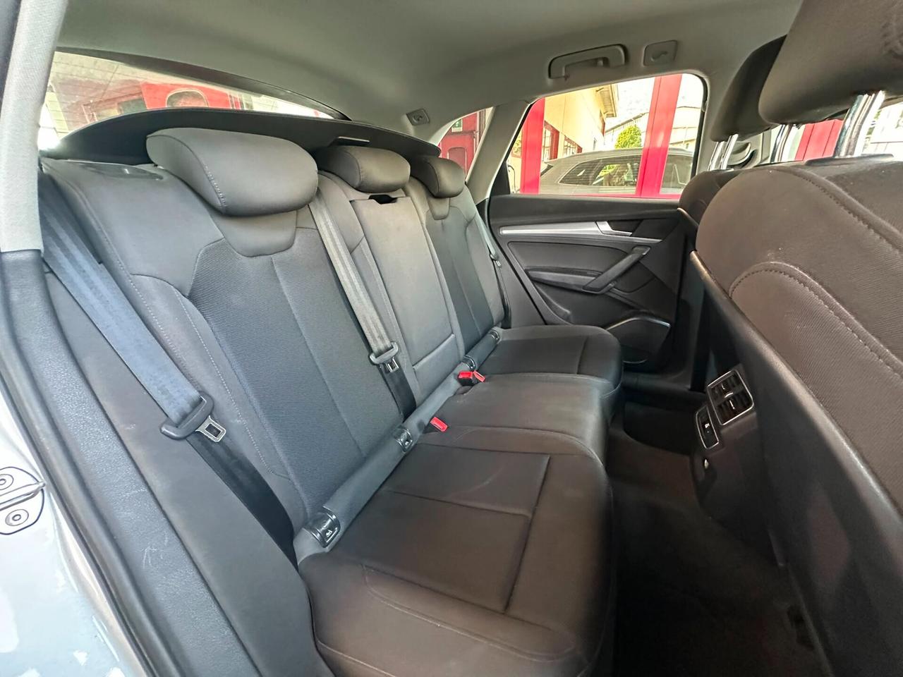 Audi Q5 2.0 TDI 150 CV Business