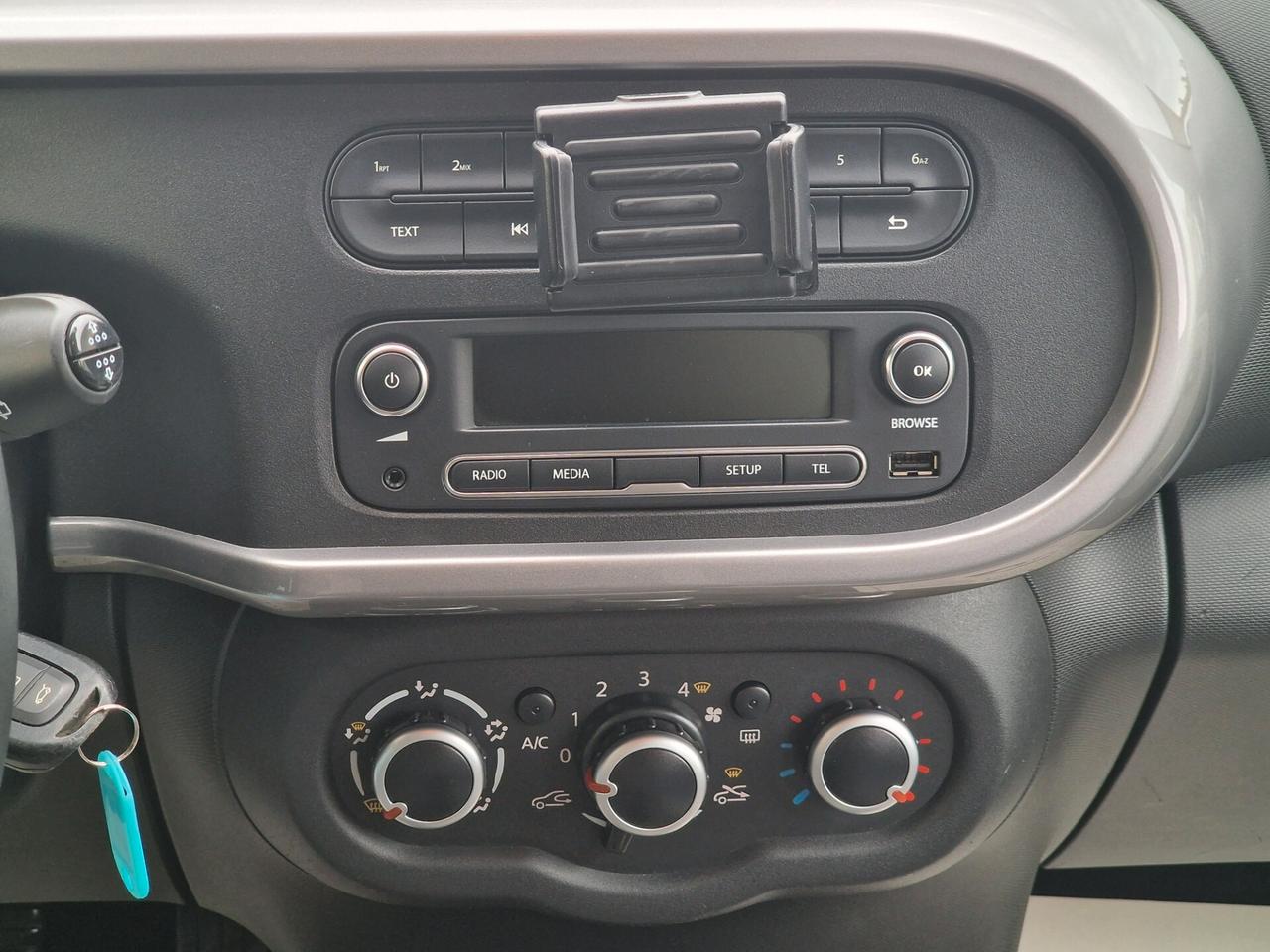 Renault Twingo 1.0 benzina 70cv Limited