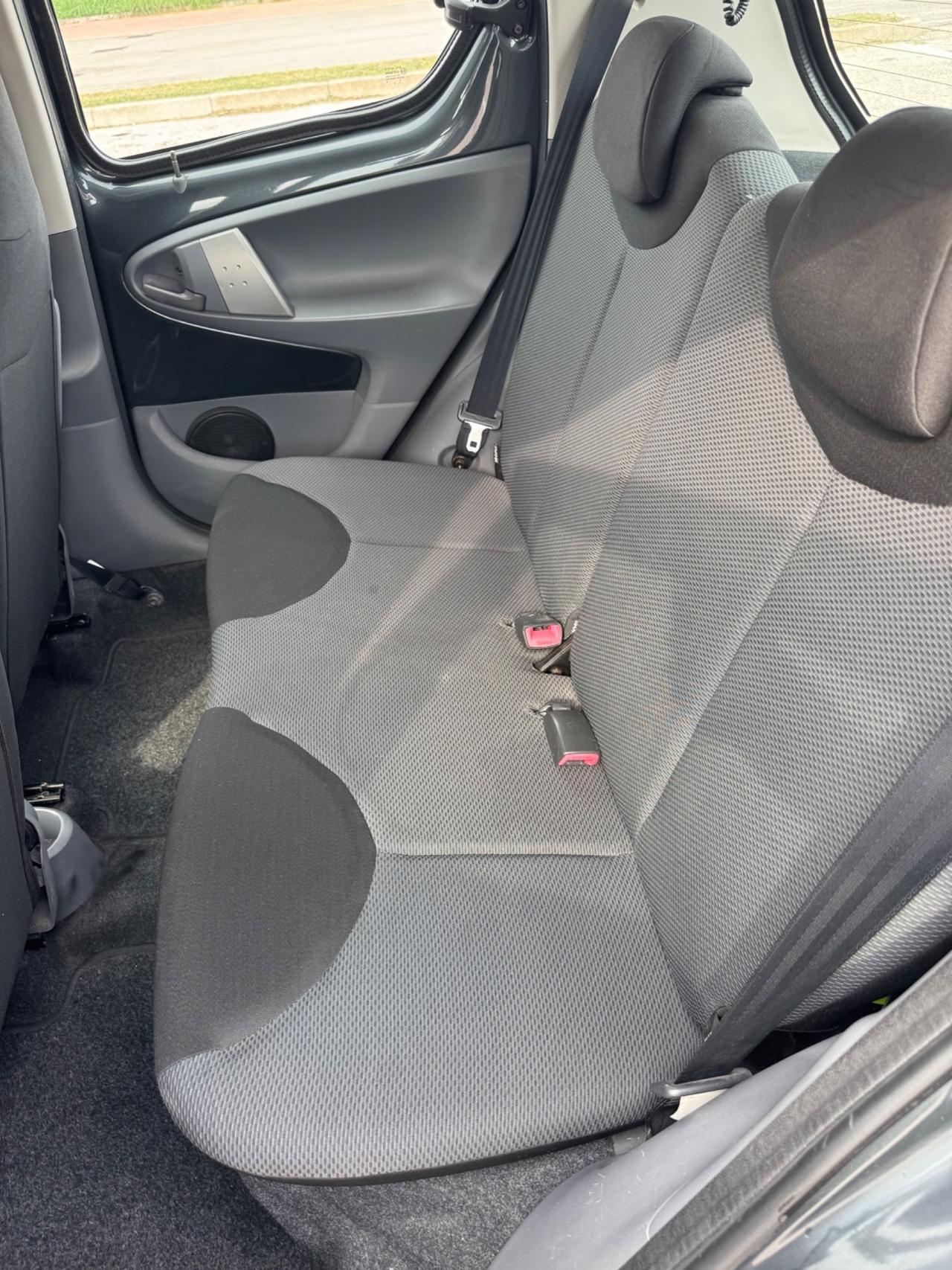 Toyota Aygo 1.0benzina 78000km unicoproprietario