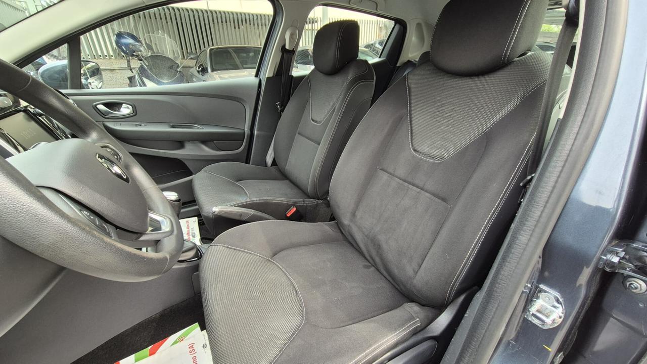 Renault Clio TCe 12V 90 CV GPL 5 porte Moschino Life