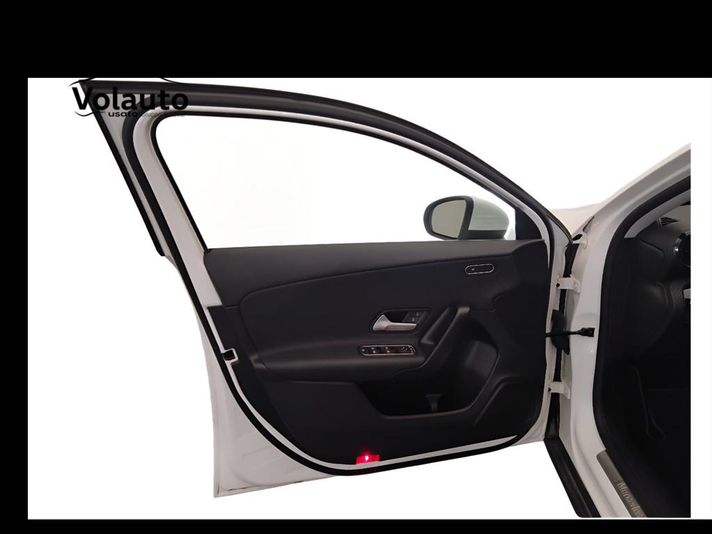 Mercedes-Benz Classe A - W177 2023 - A 180 d Advanced auto