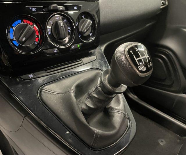 LANCIA Ypsilon 1.0 Hybrid Gold