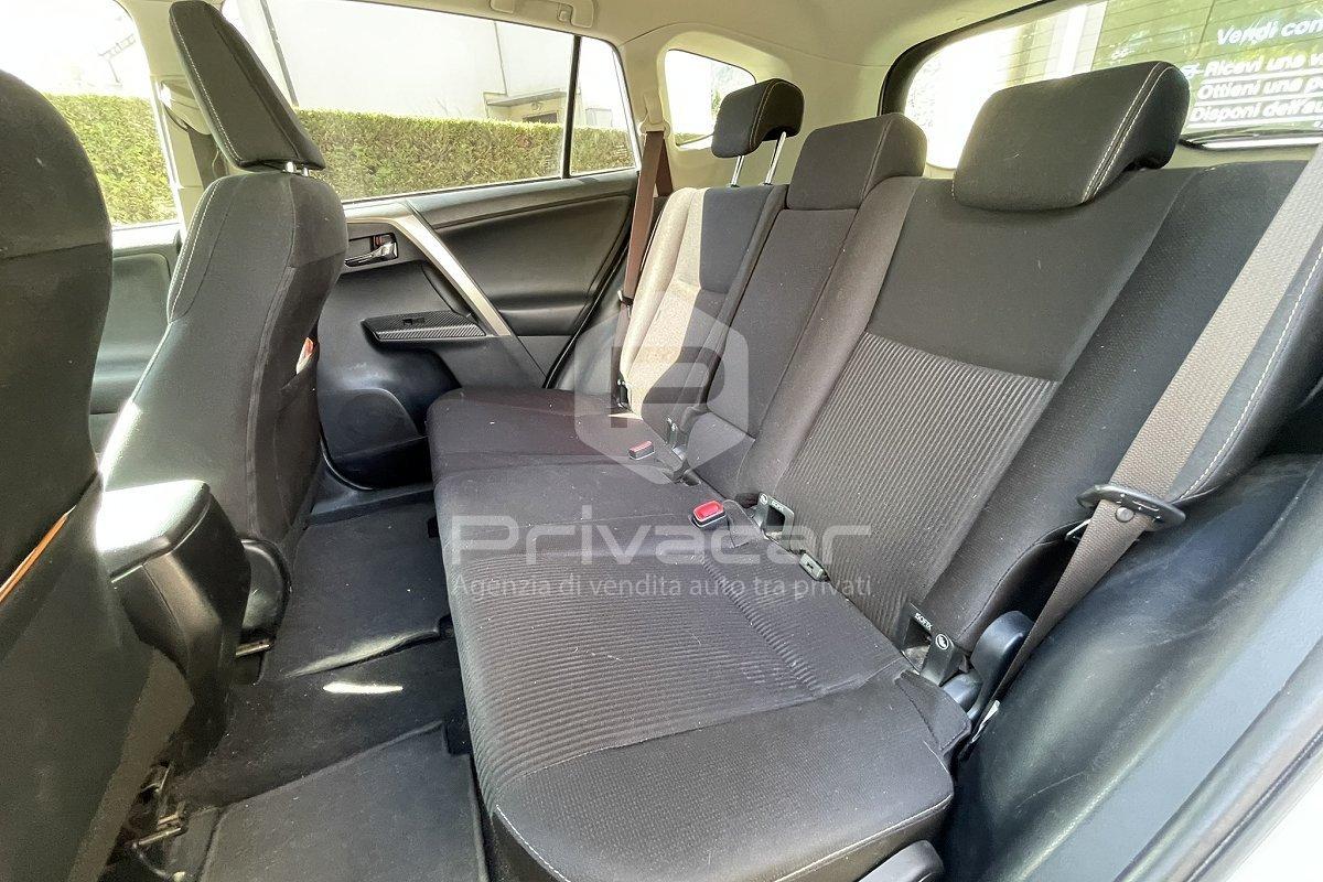 TOYOTA RAV4 2.2 D-CAT A/T 4WD Style White Ed.