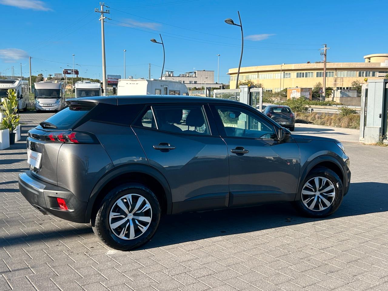 Peugeot 2008 1.2 puretech Active