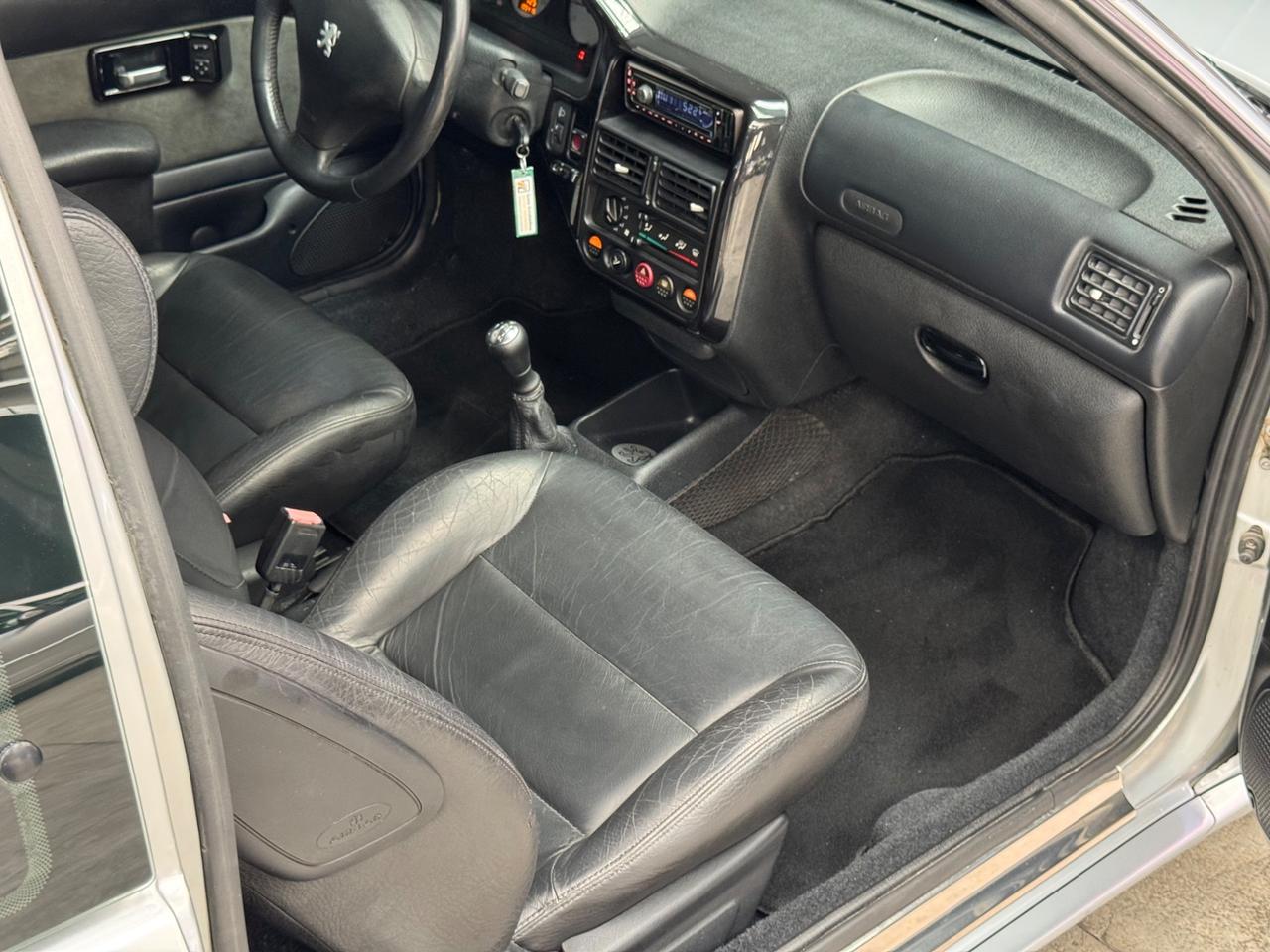 Peugeot 106 1.6i 16V cat 3 porte Rallye
