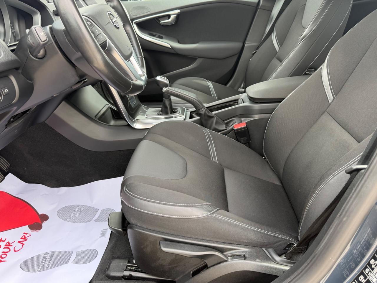 VOLVO V40 2.0D D2 120CV MANUALE FULL LED MY17