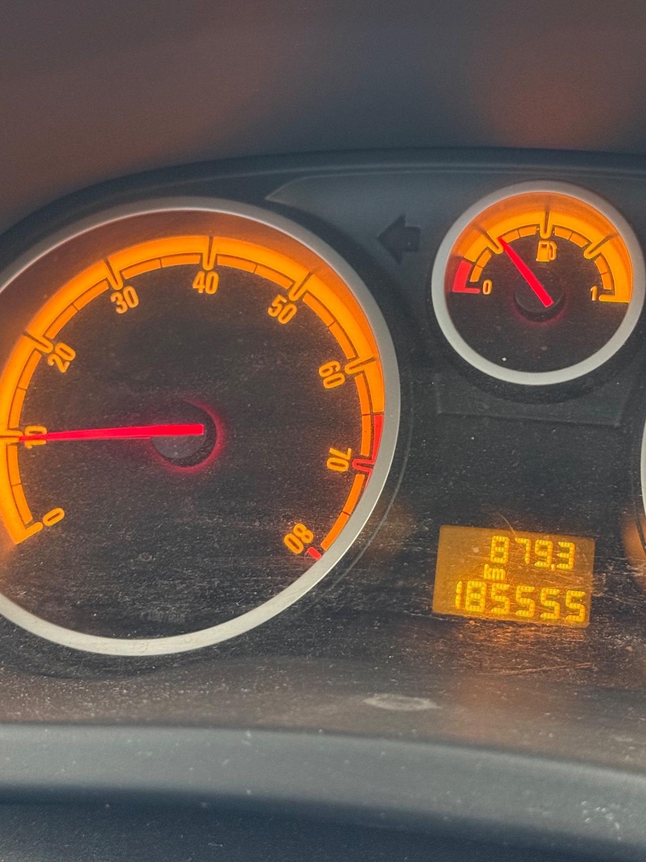 Opel Corsa 1.2 5 porte Enjoy