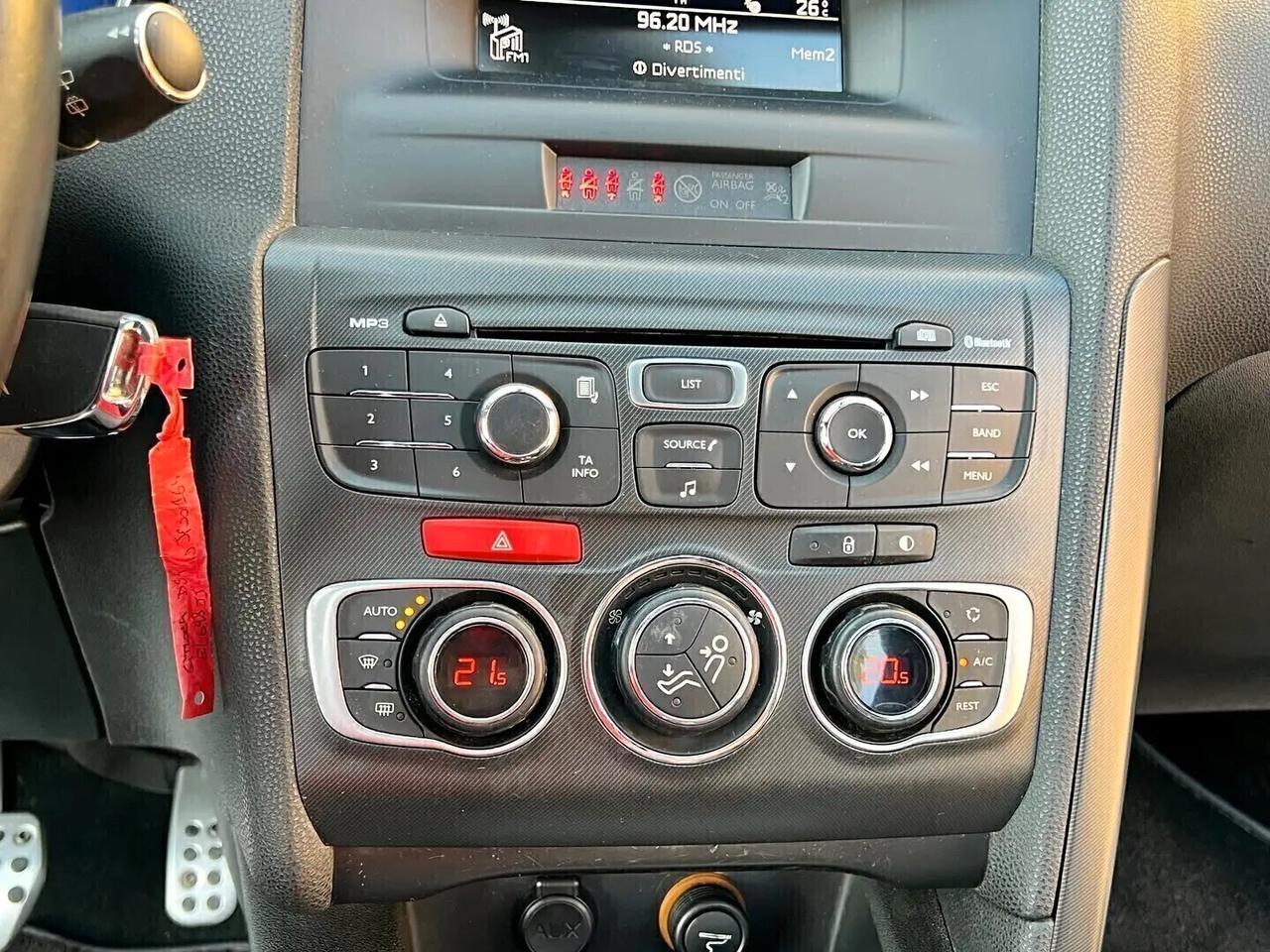 DS Automobiles DS 4 1.6 VTi Benz 120cv So Chic