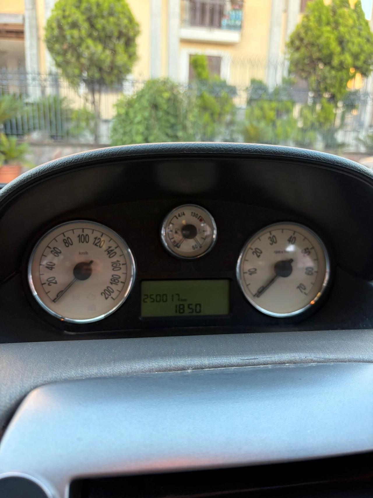Lancia Ypsilon 1.3 Multijet 16V Argento