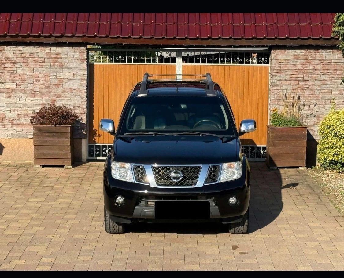 Nissan Navara 3.0 dCi 4 porte Double Cab LE V6 Platinum