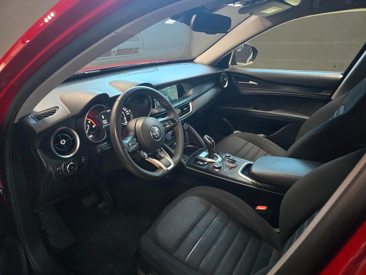 Alfa Romeo Stelvio 2.2 Turbodiesel 160 CV AT8 RWD Business
