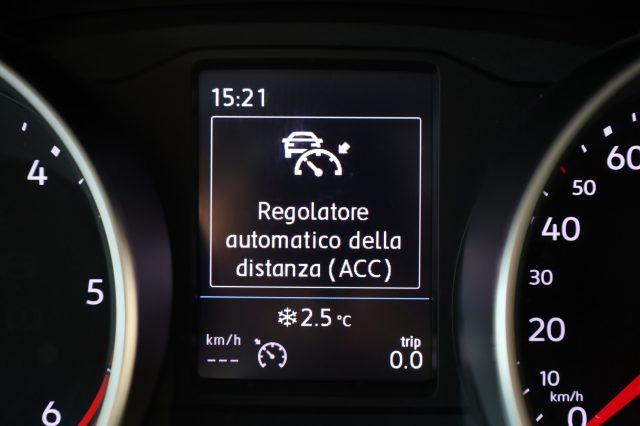 VOLKSWAGEN Tiguan 2.0 TDI Sport R-LINE 19" Full LED ACC Radar