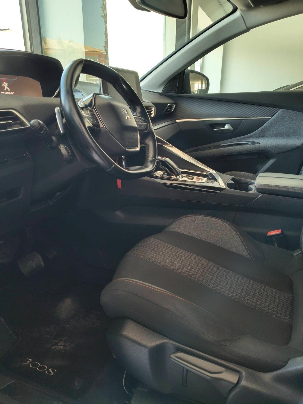 Peugeot 3008 BlueHDi 130 S&S EAT8 Business