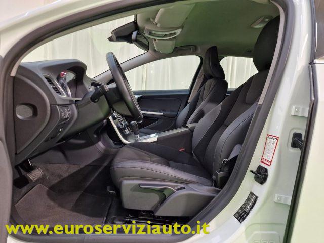 VOLVO V60 D3 Geartronic Momentum