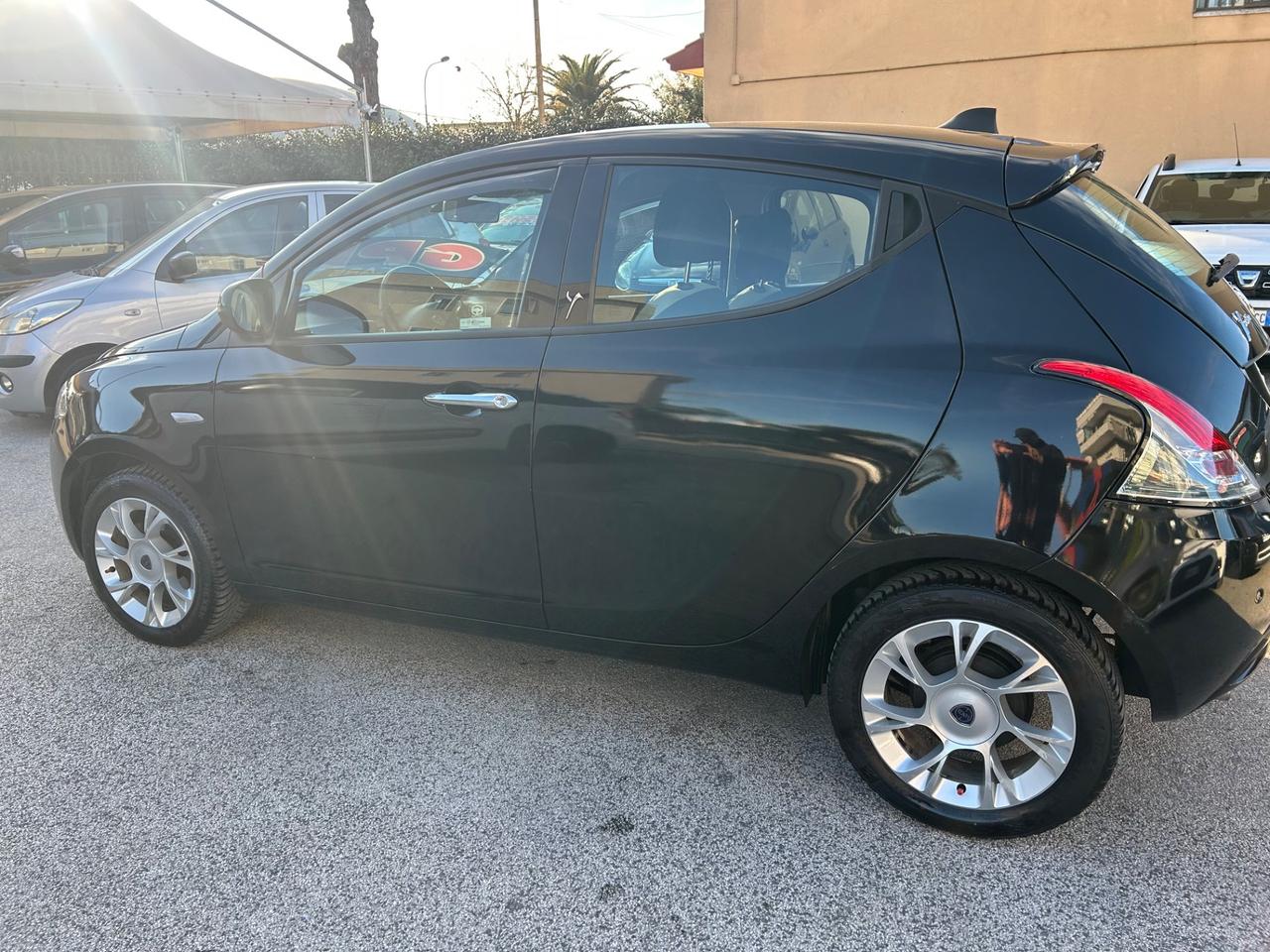 Lancia Ypsilon 1.2 69 CV 5 porte GPL Ecochic Gold