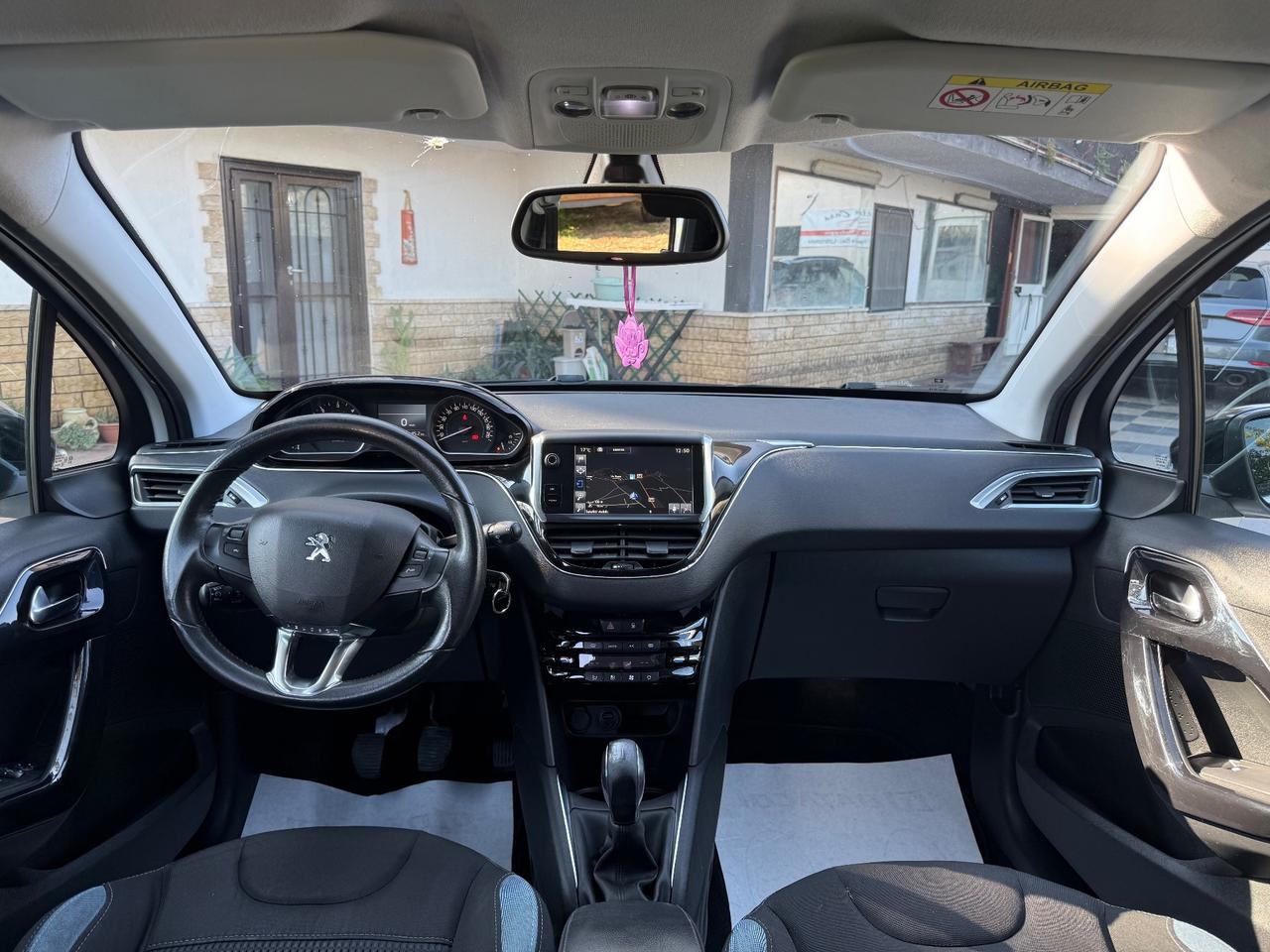 Peugeot 208 1.4 HDi 68 CV 5 porte Allure