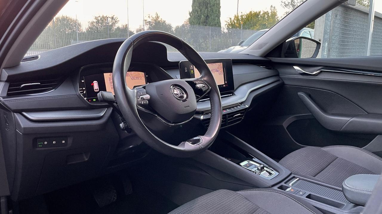 SKODA OCTAVIA SW 2.0 TDI EXECUTIVE 116CV - FULL LED, VIRTUAL COCKPIT, NEOPATENTATI