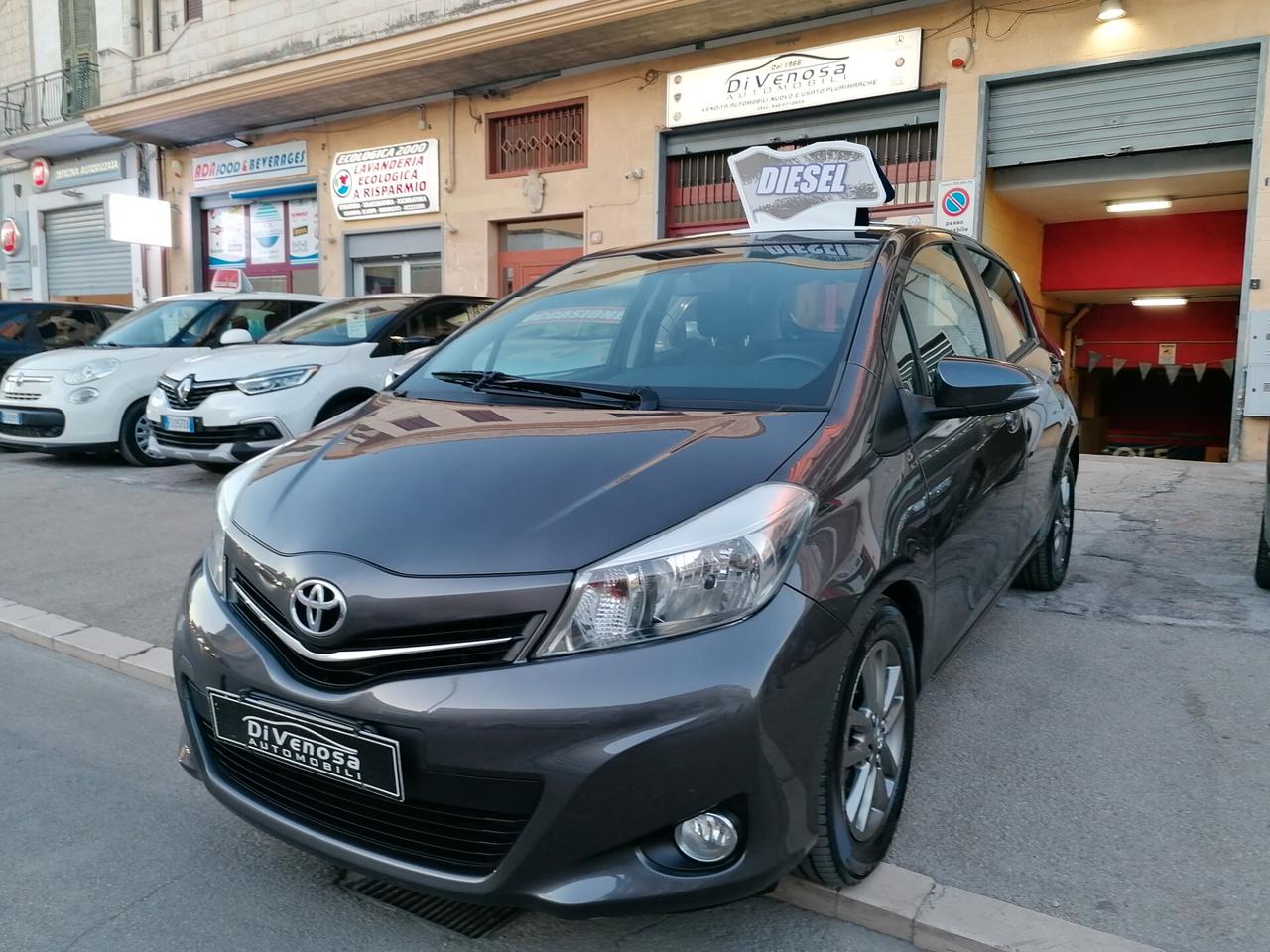 Toyota Yaris 1.4 D-4D 5 porte Lounge