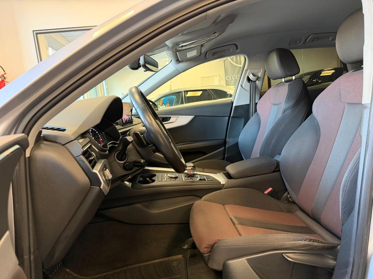 Audi A4 Avant 30 TDI S tronic