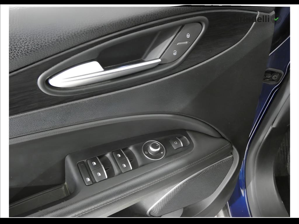 ALFA ROMEO Stelvio - Stelvio 2.2 Turbodiesel 180 CV AT8 Q4 Executive