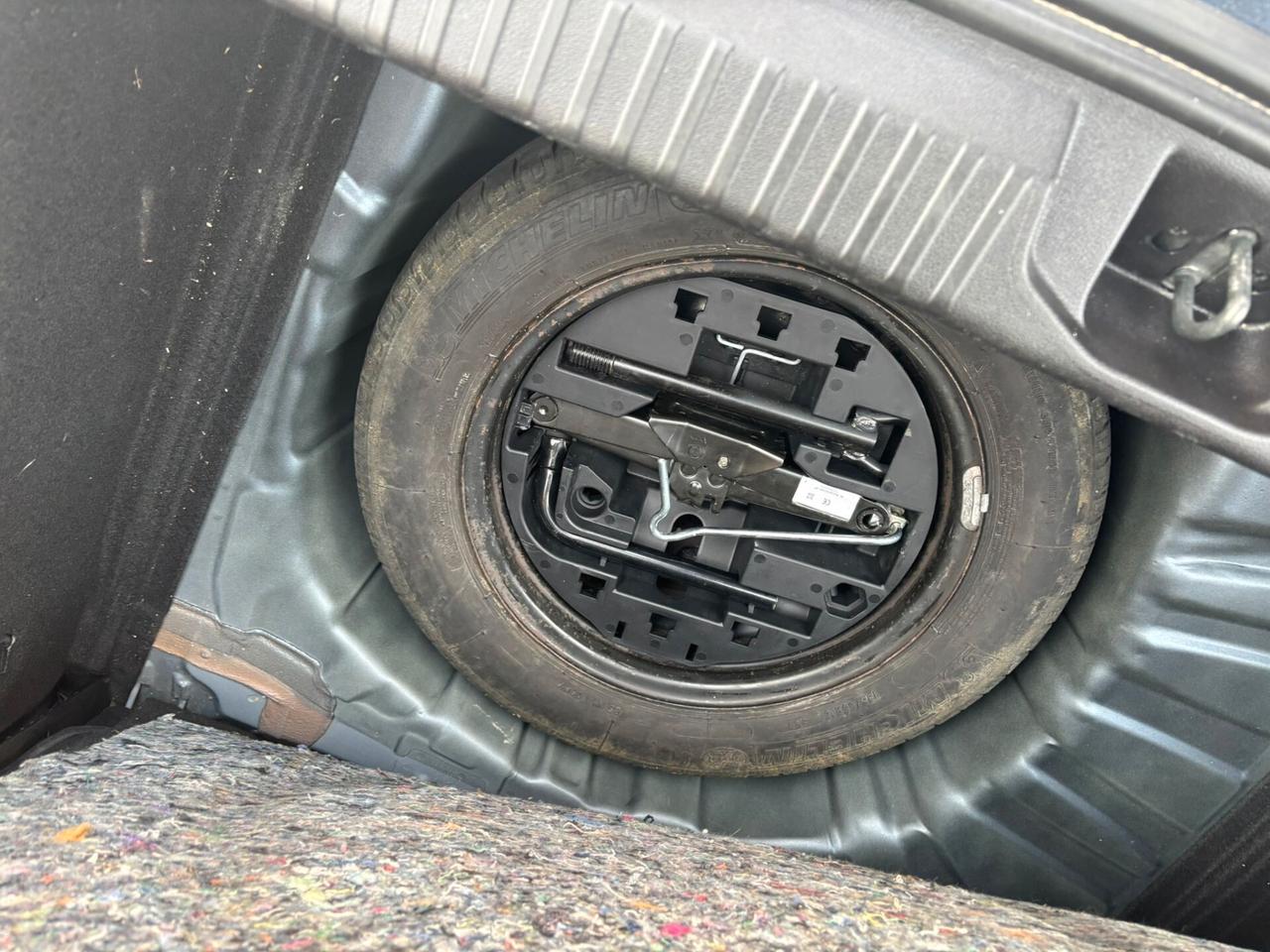 Renault Clio anno 2022 1.0