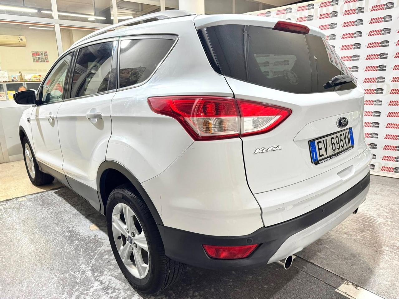 Ford Kuga 2.0 TDCI 140 CV 2WD Titanium