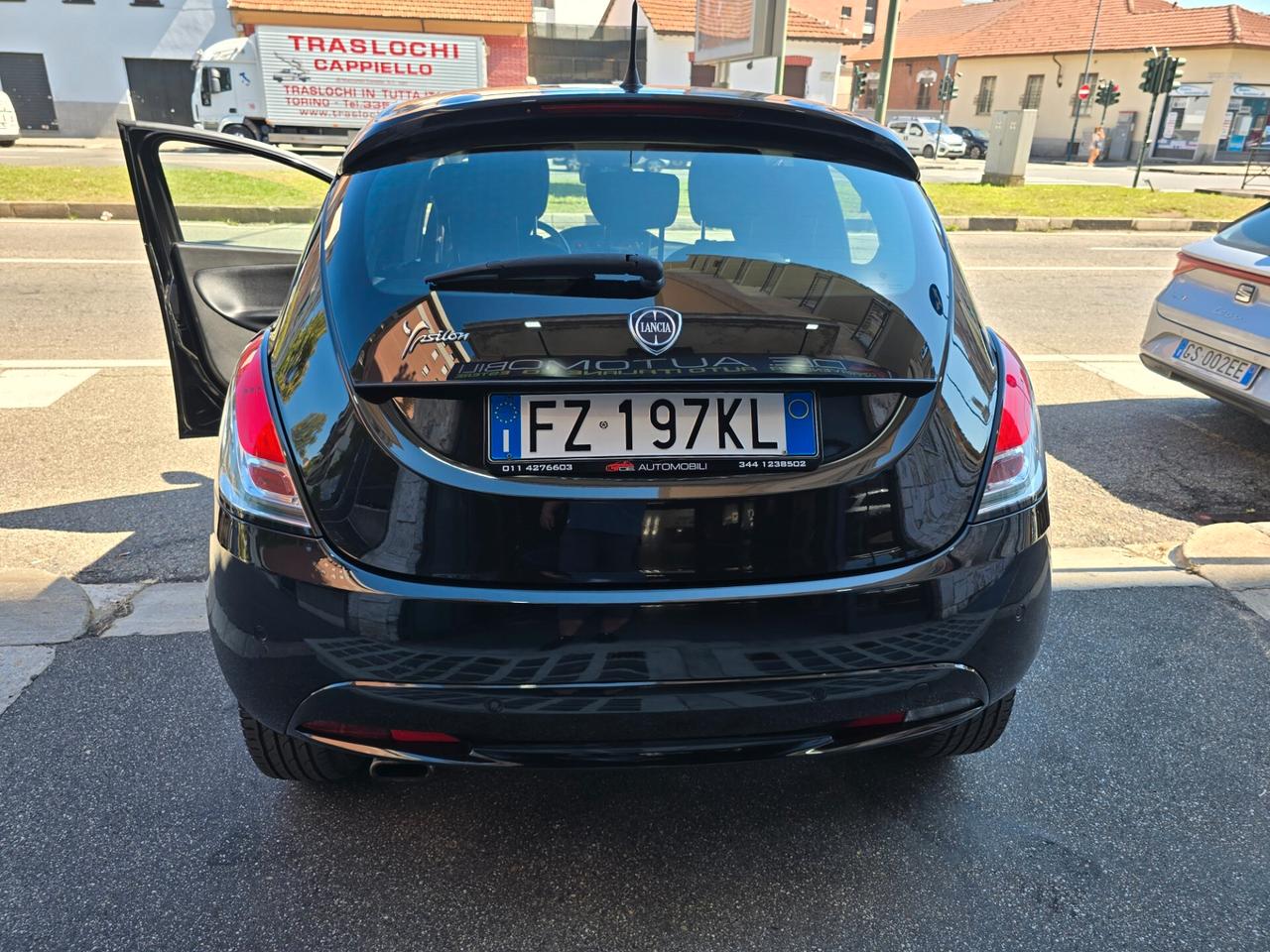 Lancia Ypsilon 1.2 69 CV 5 porte S&S Gold