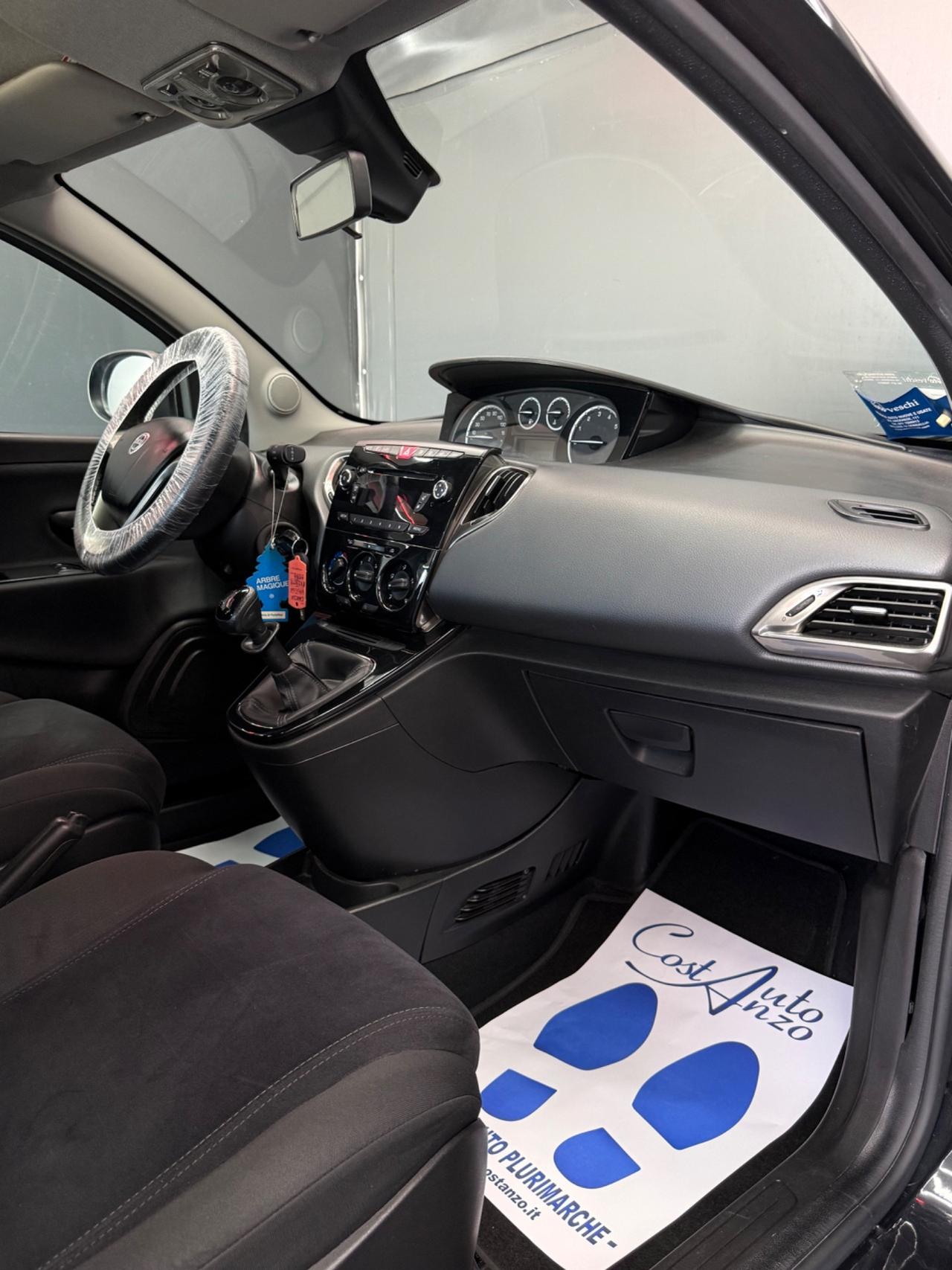 Lancia Ypsilon 1.2 Benzina Platinum 2014