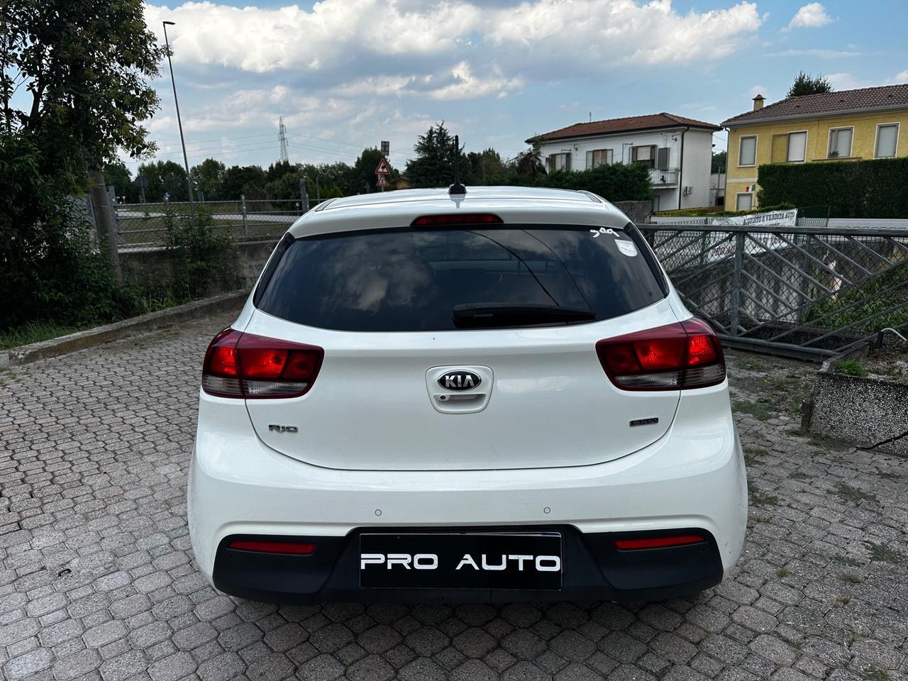 Kia Rio 1.4 CRDi 90CV 5 porte Cool