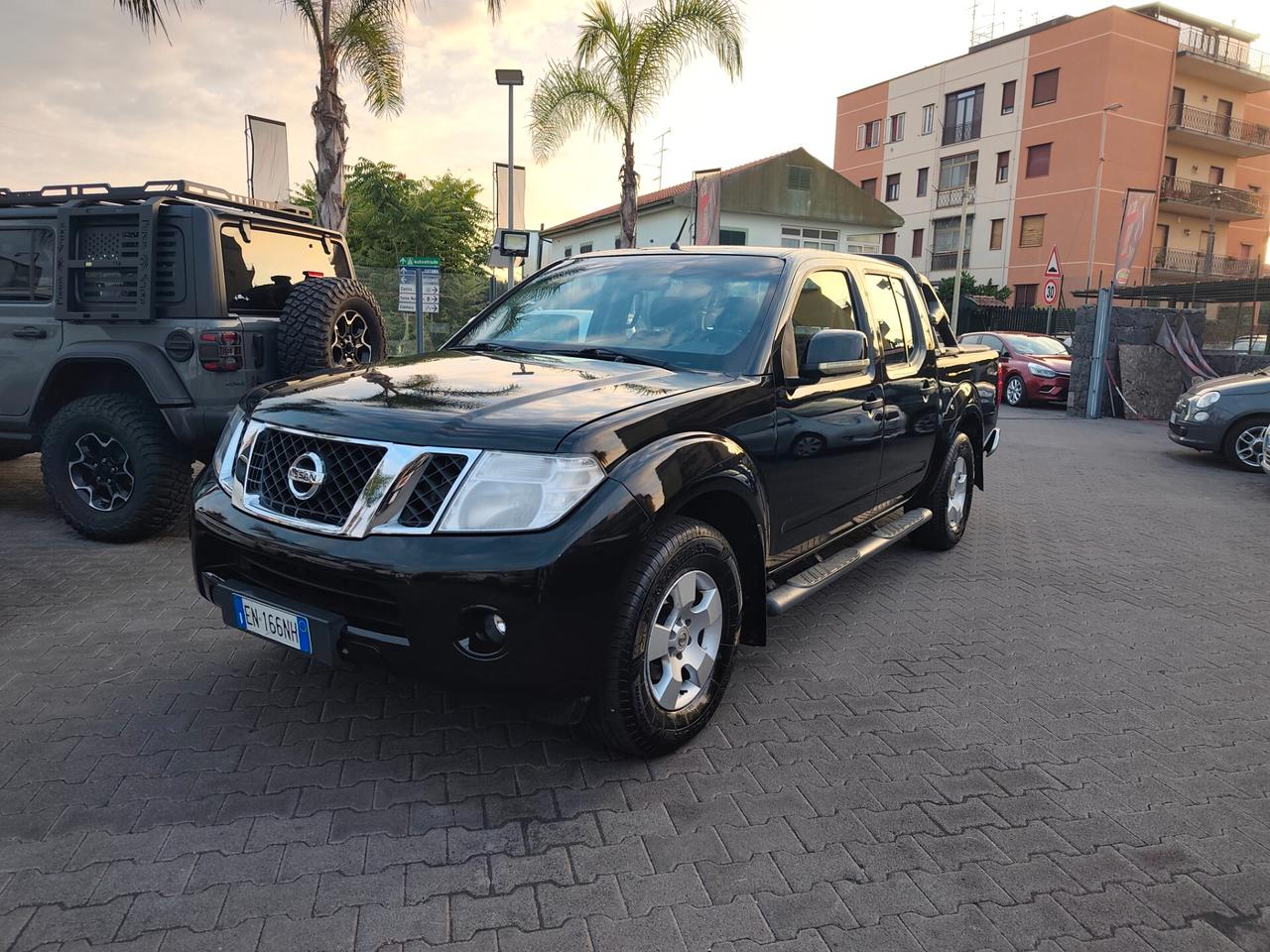Nissan Navara 2.5 dCi 190CV 2 porte King Cab LE