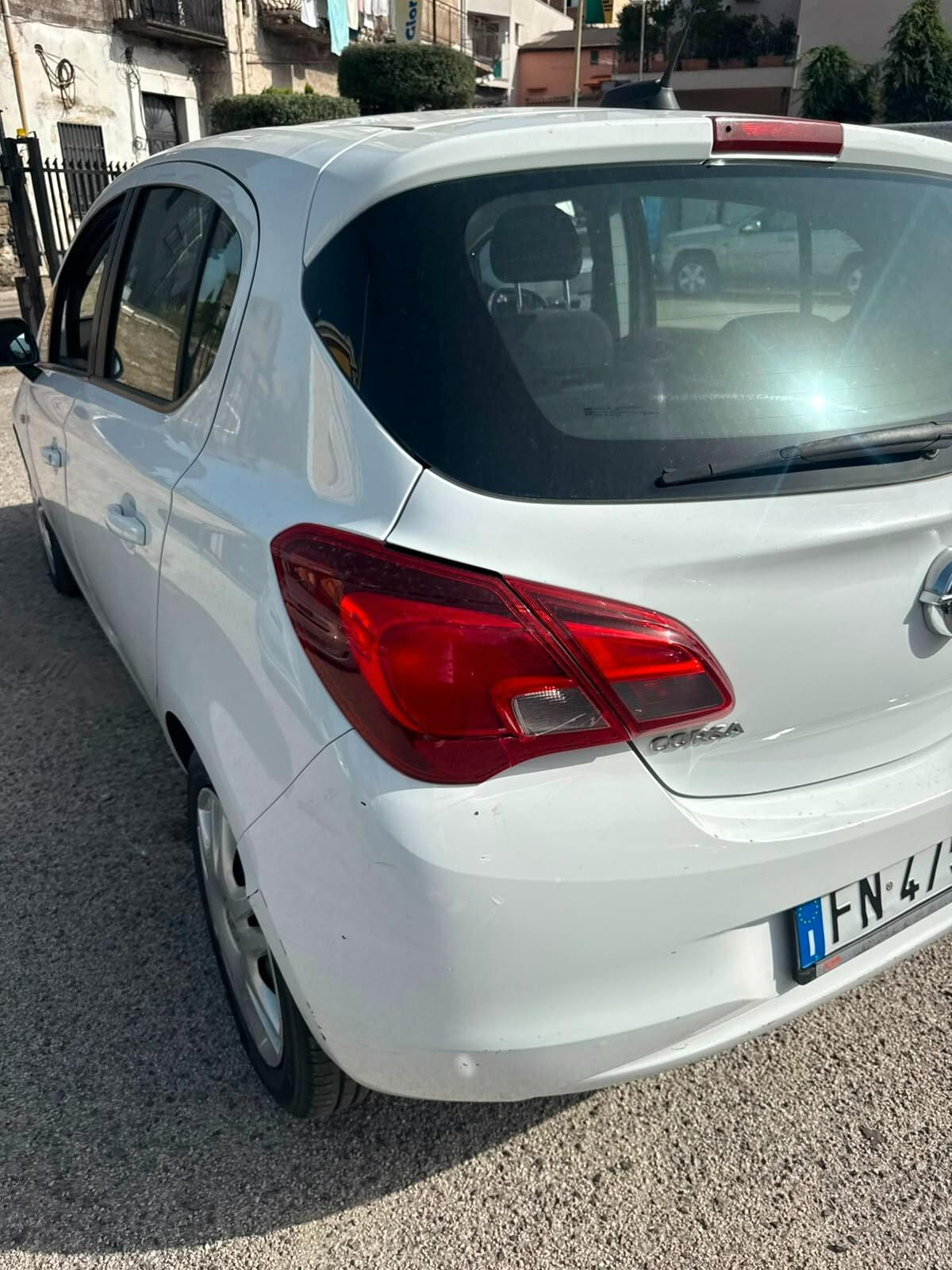 Opel Corsa 1.4 90CV GPL -VISTA E PIACIUTA NELLO STATO IN CUI SI TROVA