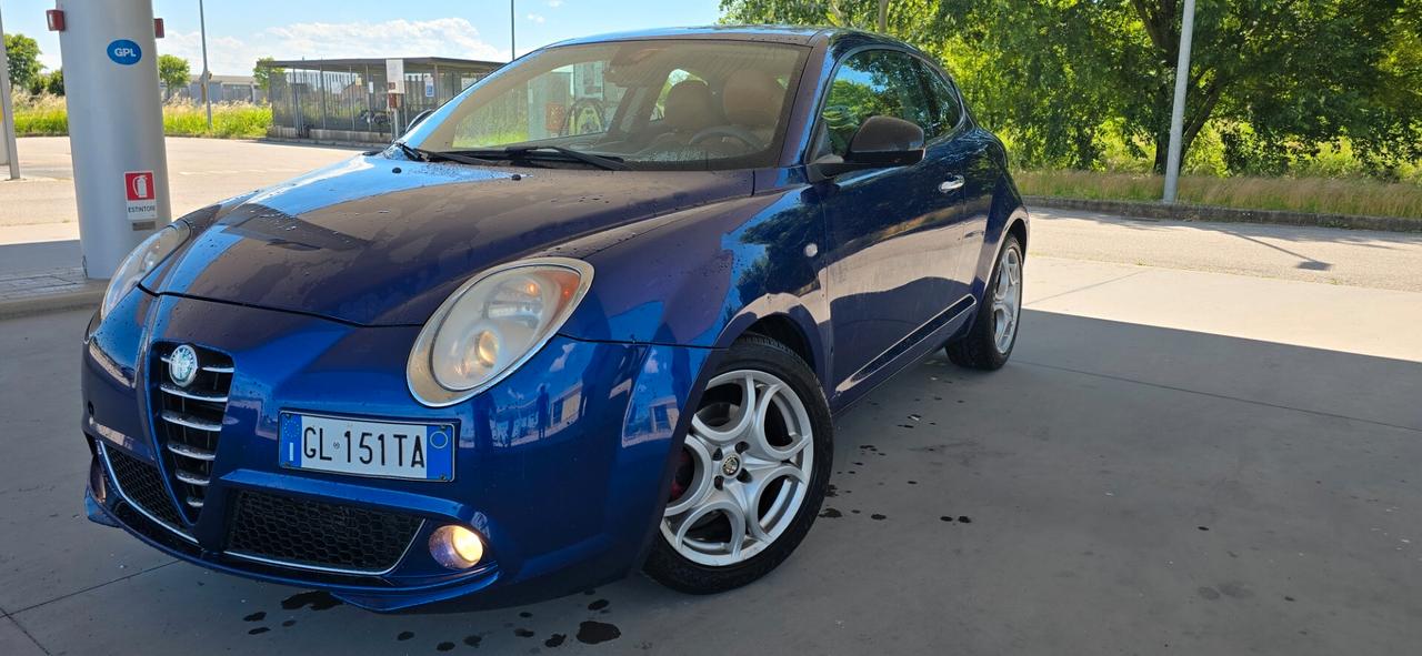 Alfa Romeo MiTo 1.3 JTDm-2 95 CV S&S Distinctive Premium Pack