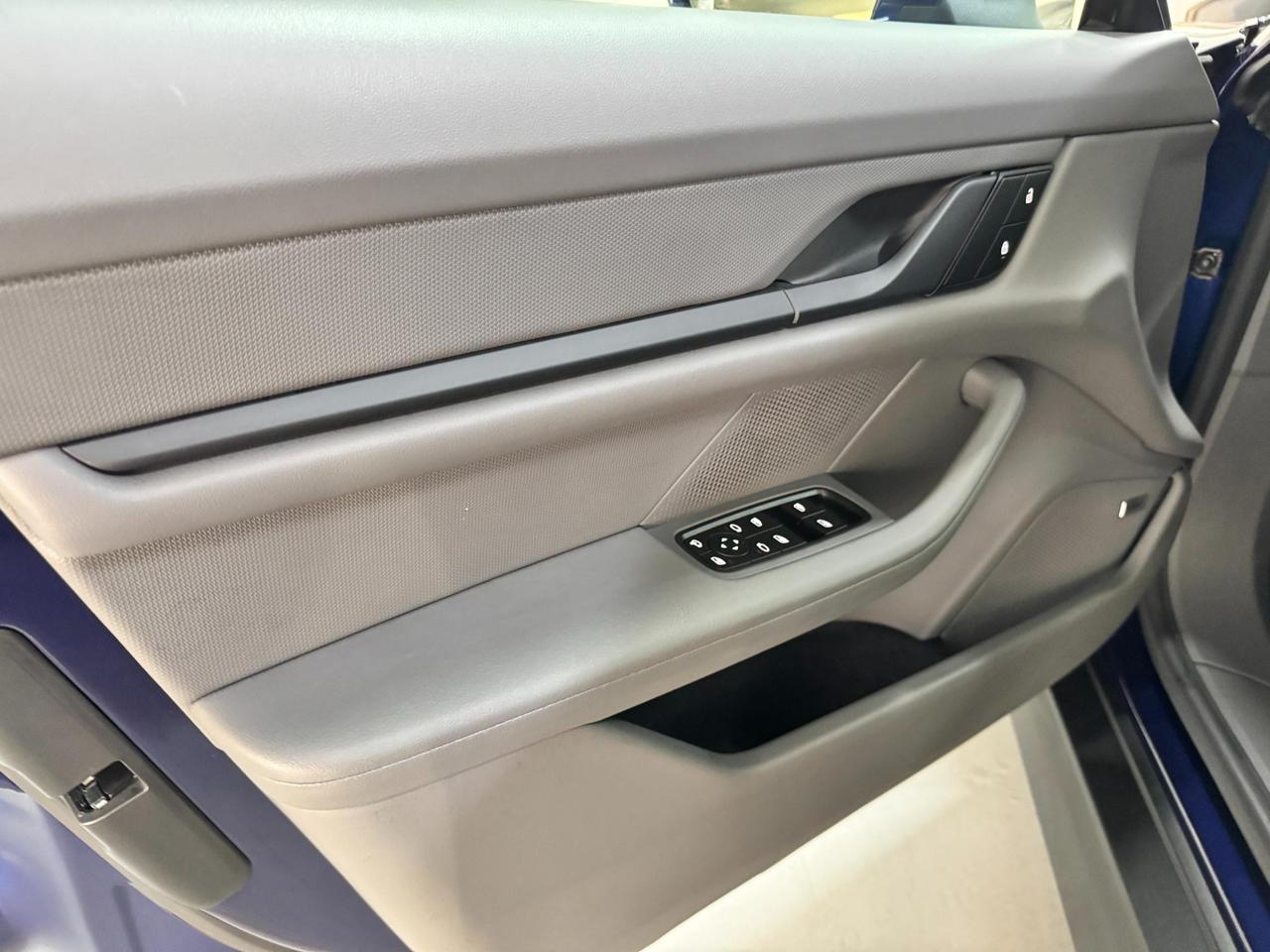 Porsche Taycan 5p.ti