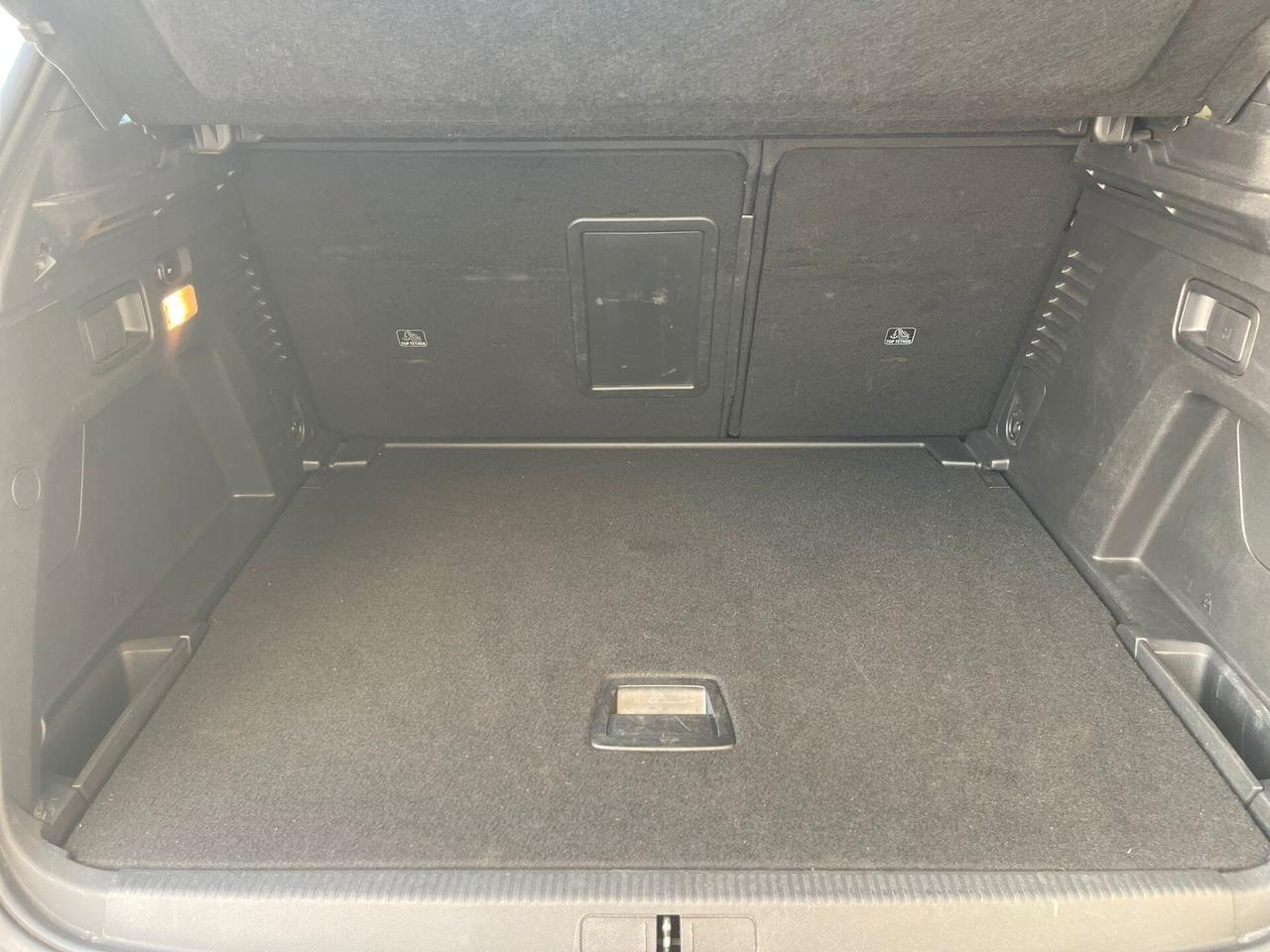Peugeot 3008 BlueHDi 130 S&S EAT8 Active Business