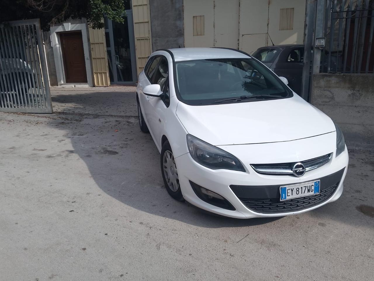 Opel Astra 1.6 CDTI EcoFLEX S&S Sports Tourer Cosmo