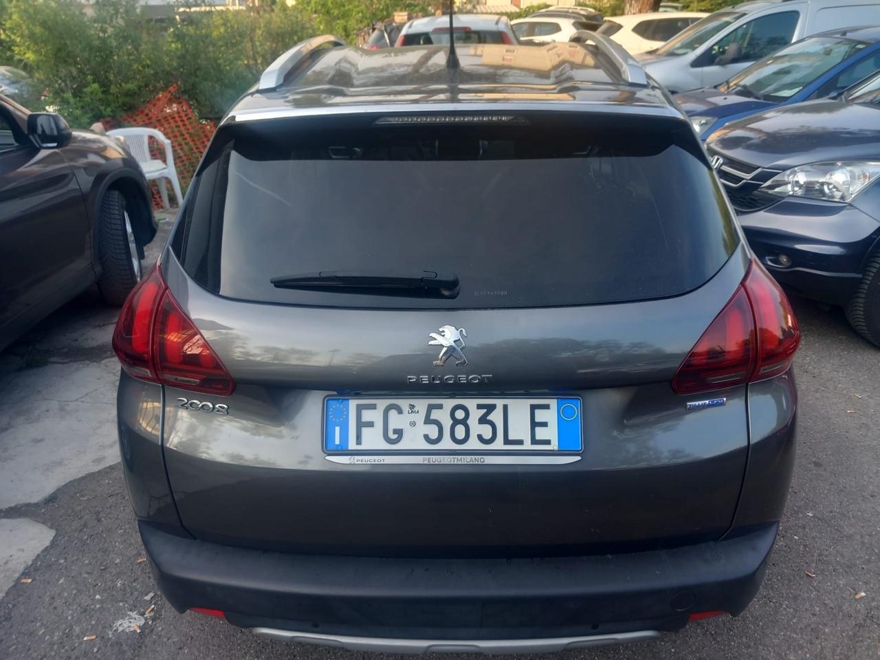 Peugeot 2008 BlueHDi 100 Allure